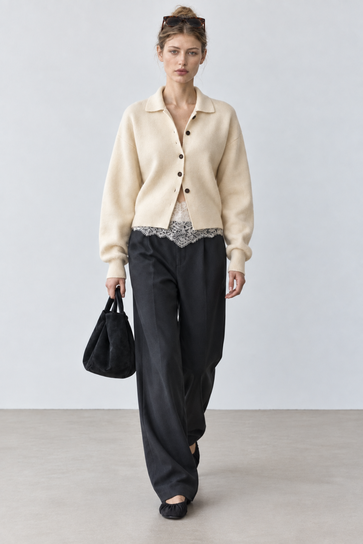 Ingrid Larsen (5'10" / 178 cm) wears a size S
