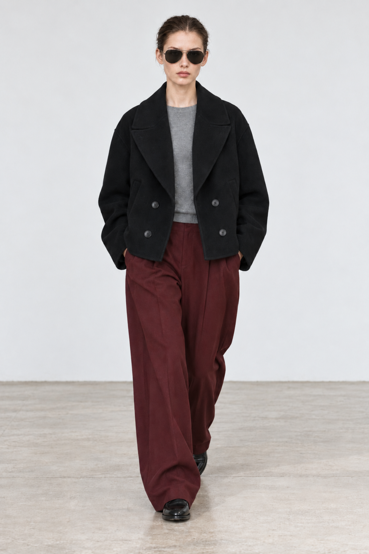 Margot Dubois (5'9" / 176 cm) wears a size S