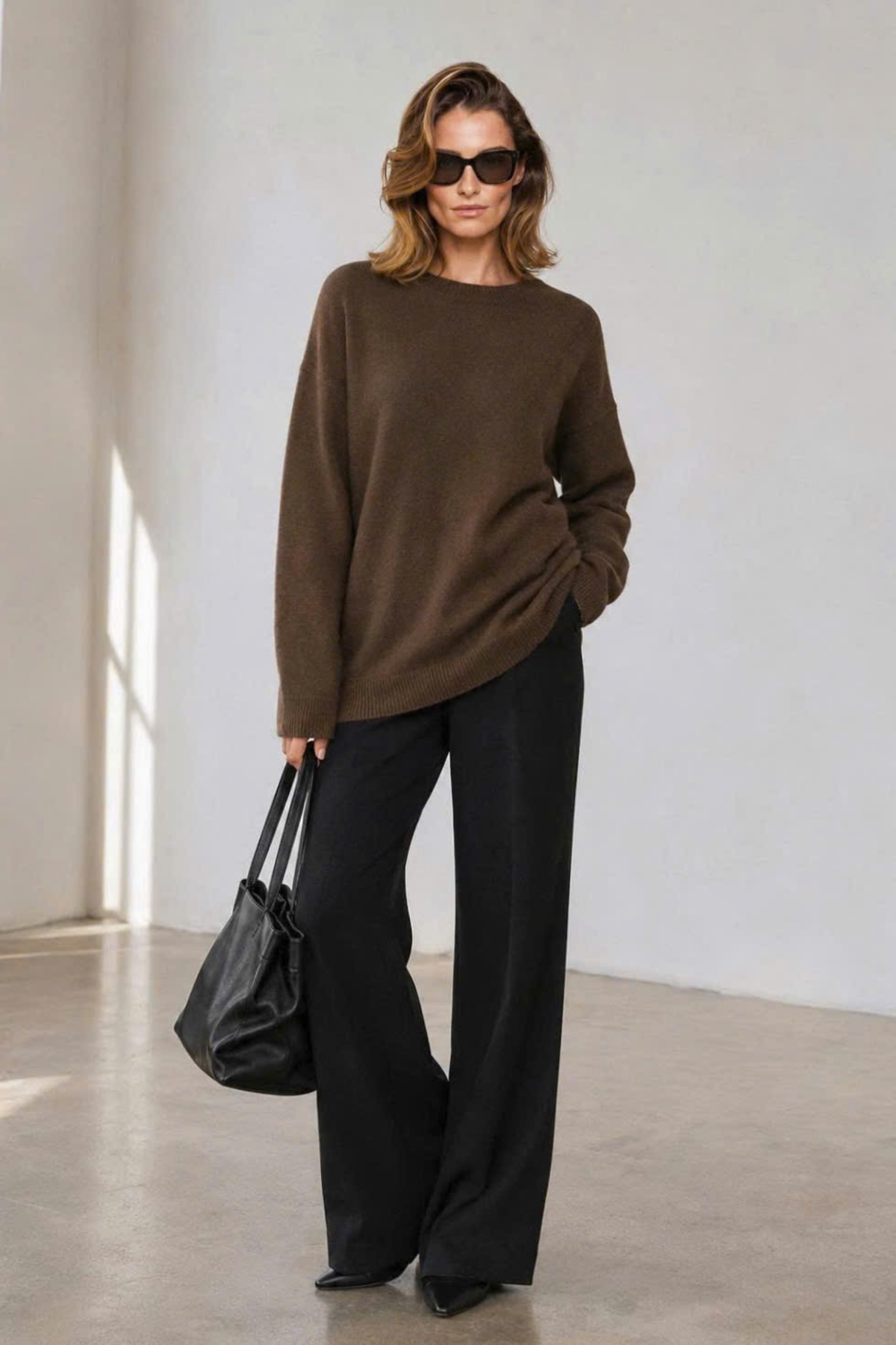 Elena Rossi (5'11" / 180 cm) wears a size S