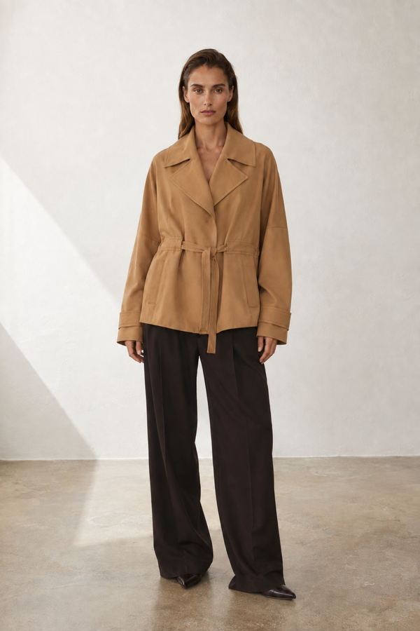 Elena Rossi (5'11" / 180 cm) wears a size S