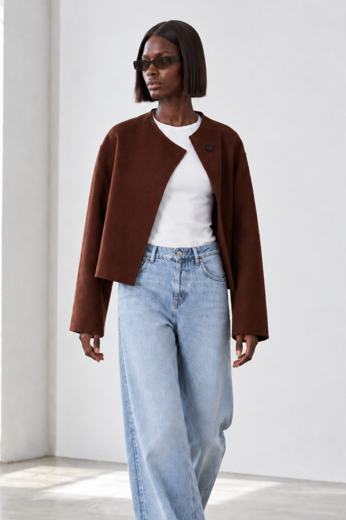 Simone Carter (5'10.5" / 179 cm) wears a size S