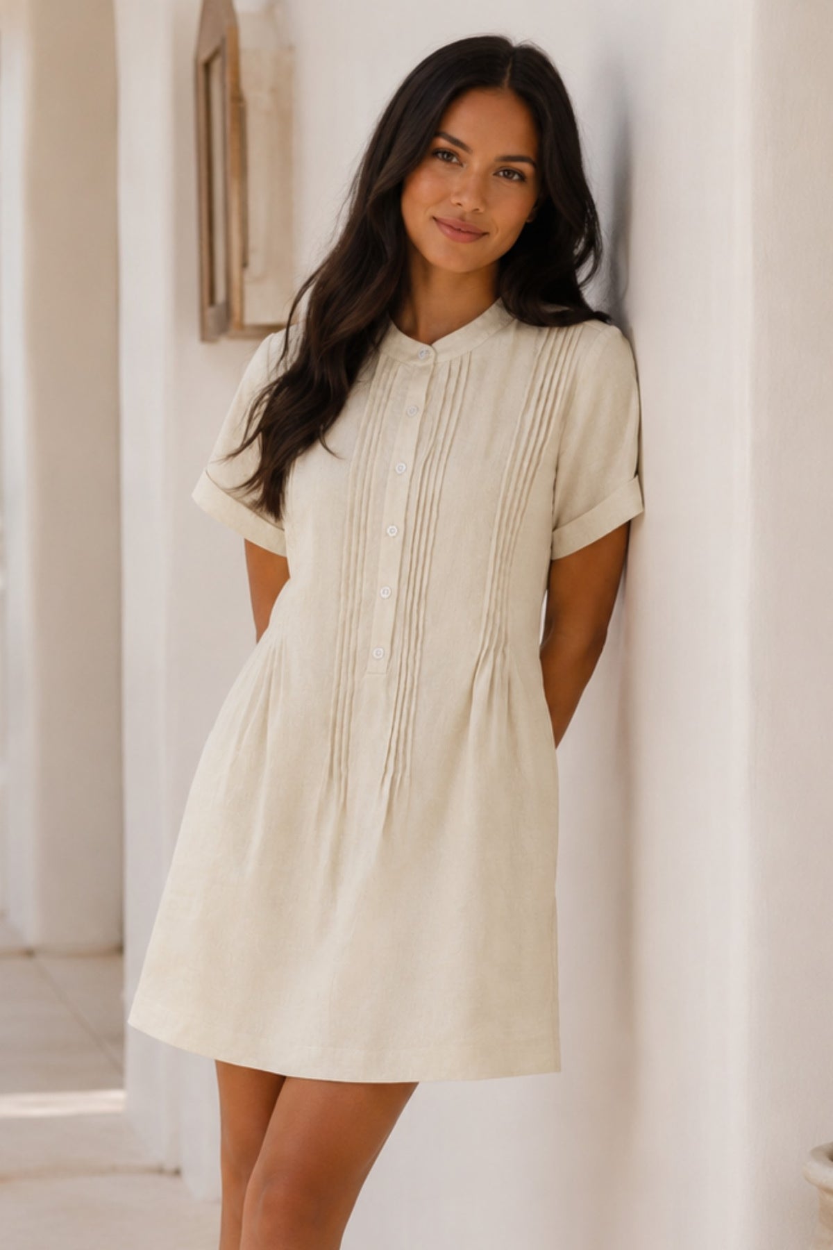 Priya (5'8" / 173 cm) wears a size S