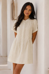 Priya (5'8" / 173 cm) wears a size S
