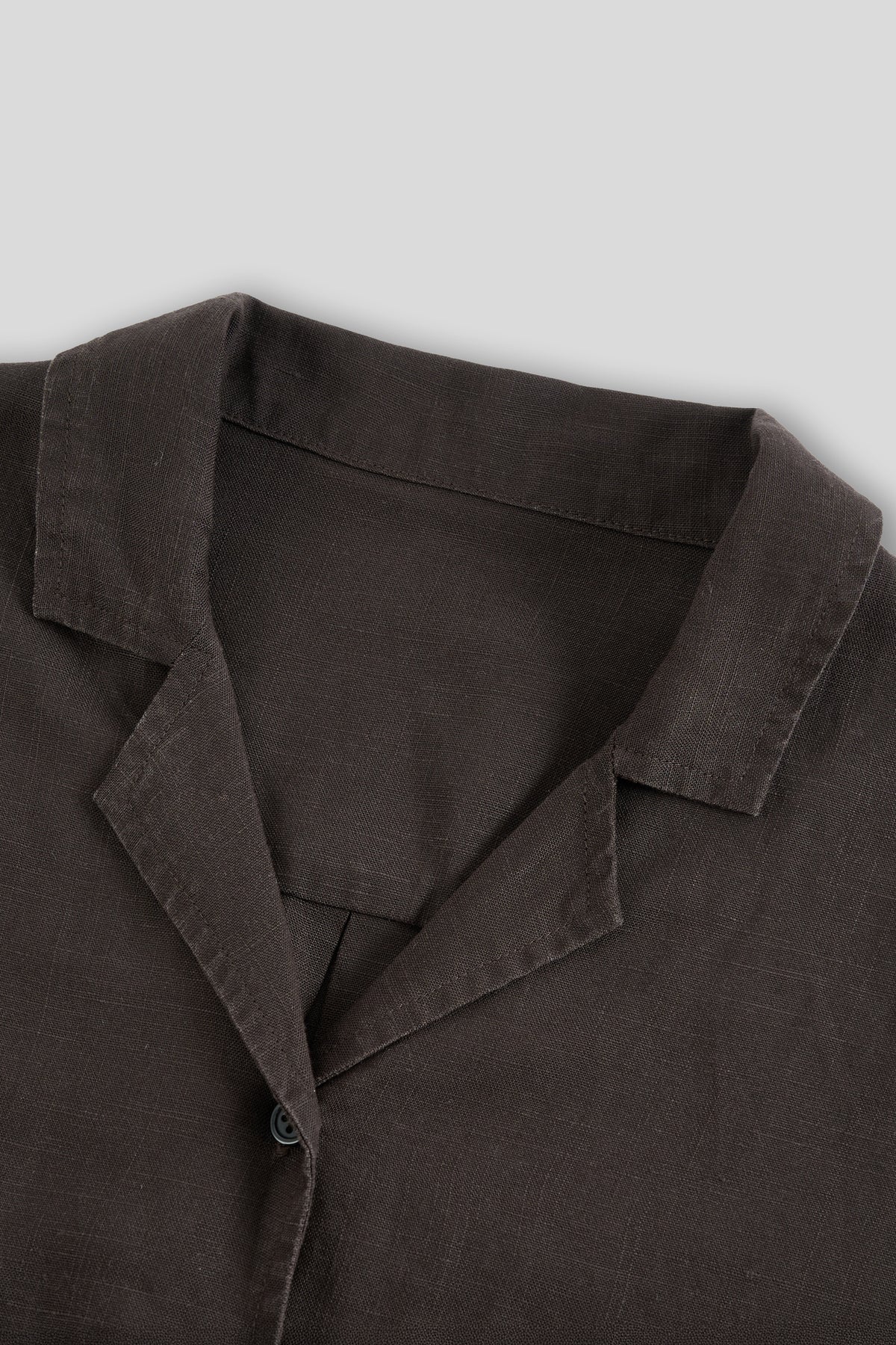 Classic Pocketed Linen Shirt