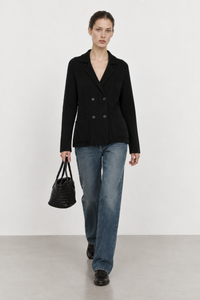 Margot Dubois (5'9" / 176 cm) wears a size S