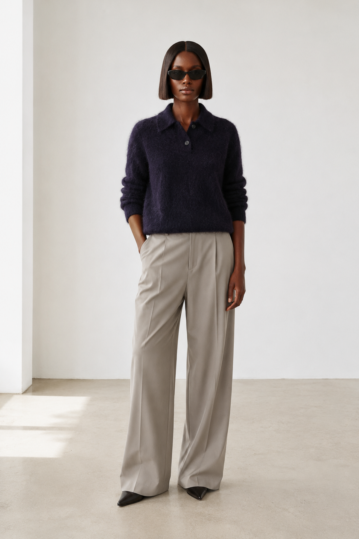 Simone Carter (5'10.5" / 179 cm) wears a size S