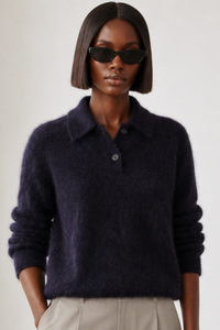 Simone Carter (5'10.5" / 179 cm) wears a size S