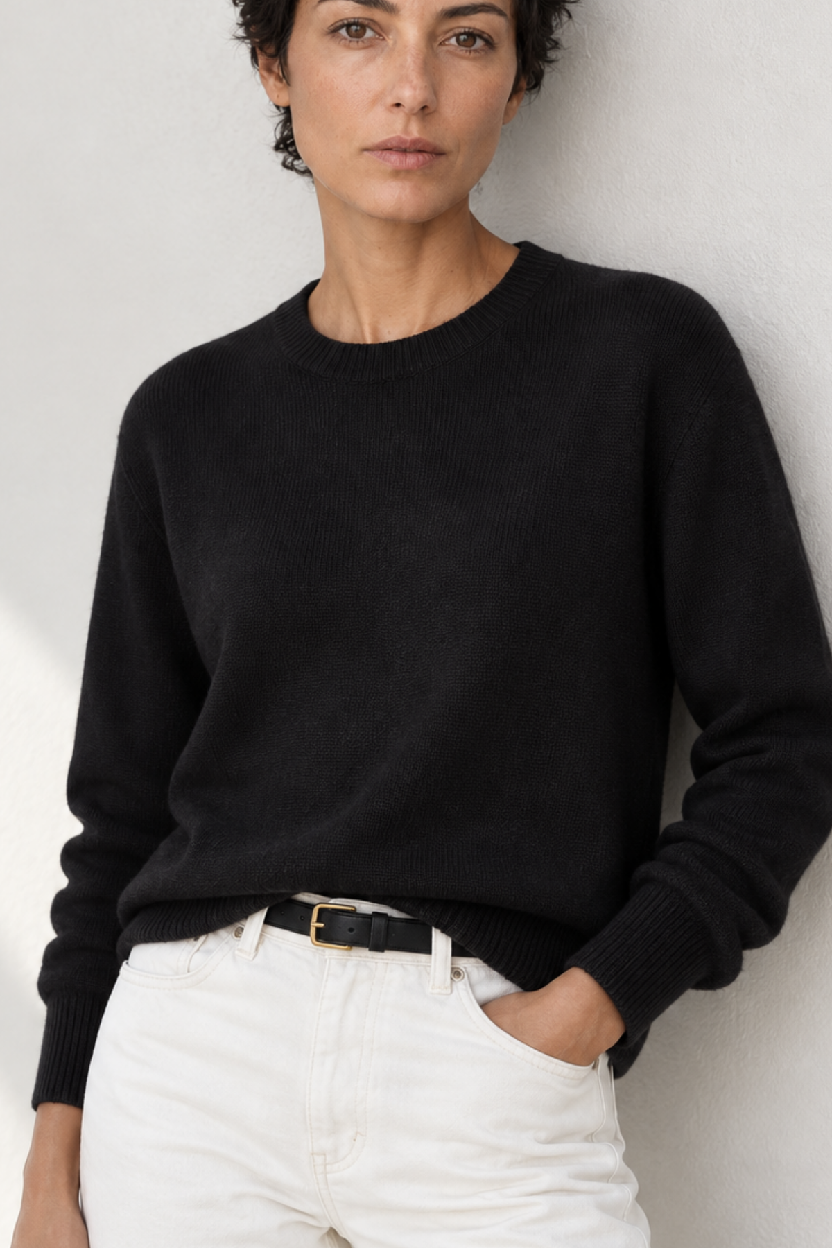 100% Wool Crewneck Sweater in Black