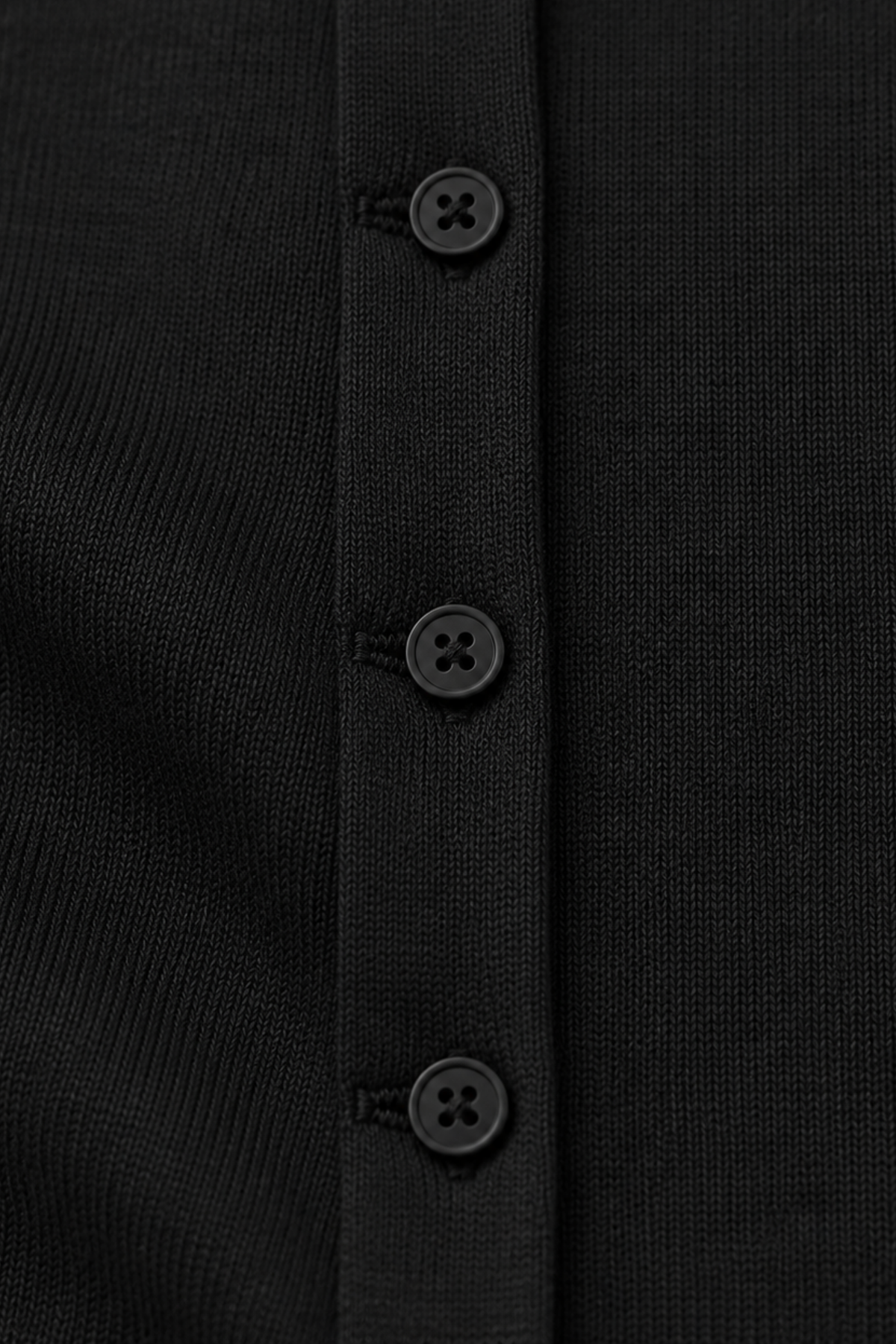 Stretch-Cotton Fitted Crewneck Cardigan in Black