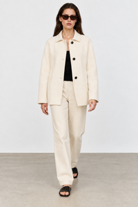 Margot Dubois (5'9" / 176 cm) wears a size S